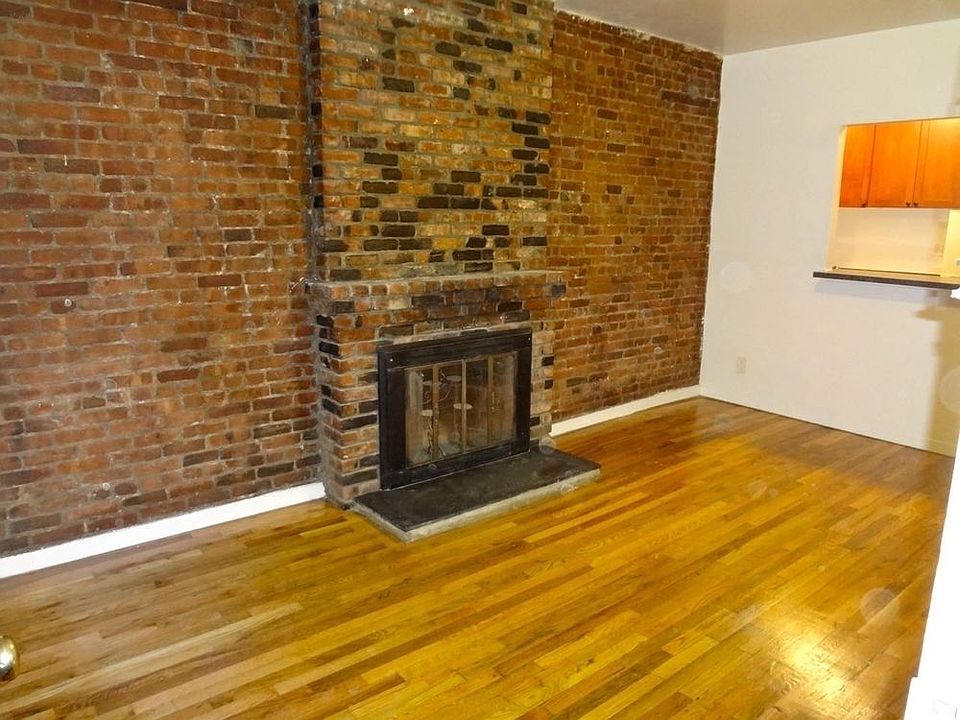 2nd image of 247 W 26th St APT 4D