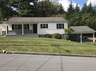 900 Lincoln Ave, Johnson City, TN 37604