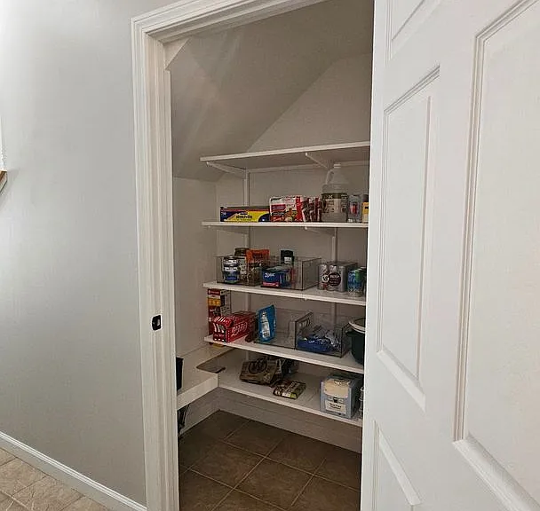 5 Marion Ave — Photo 8