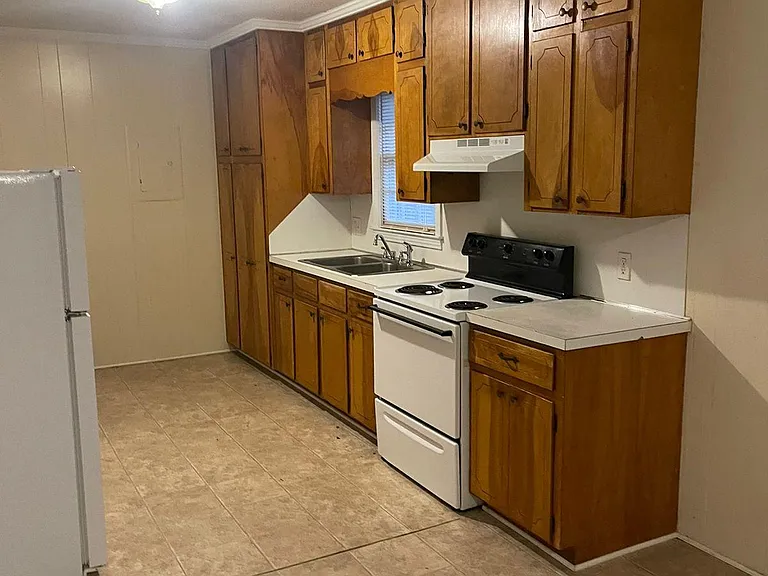 2124 Eveton Ln — Photo 6