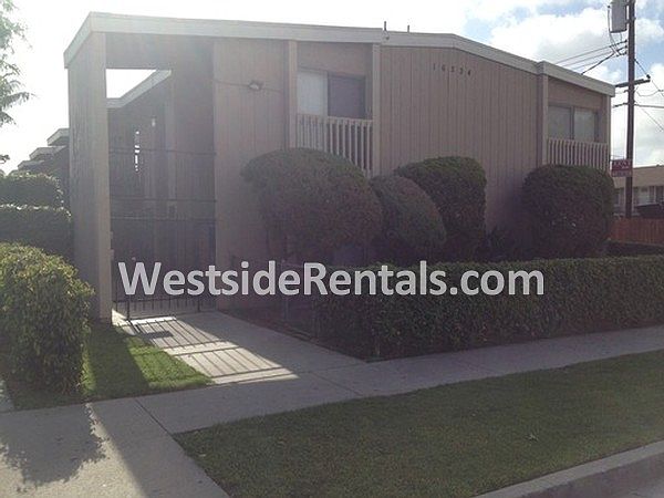 2nd image of 16234 Eucalyptus Ave APT 14