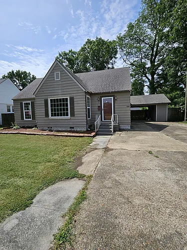 919 W Semmes Ave Photo 1