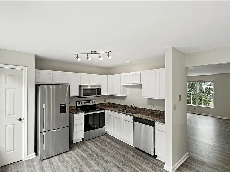 10043 Gander Ct — Photo 15