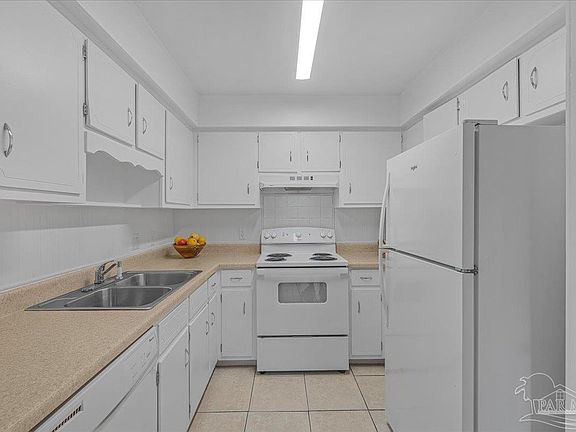 2nd image of 7154 Dogwood Terrace Dr