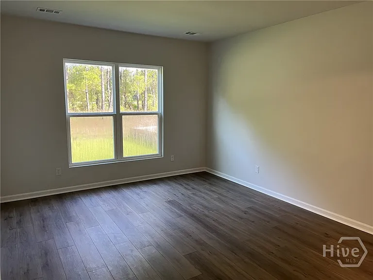 609 Longleaf Dr — Photo 13