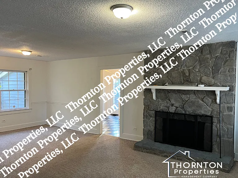 1857 Forest Dr — Photo 3