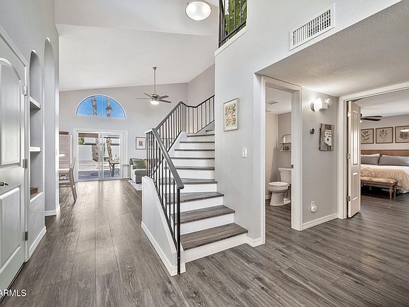 4th image of 4530 E VISTA Drive