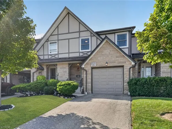 2031 Amherst Heights Ct #20, Burlington, ON L7P 3R2