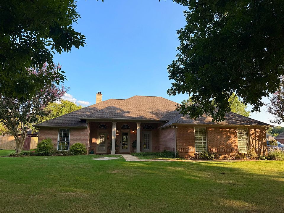 1st image of 5567 Lakefront Dr
