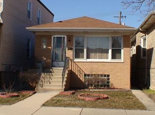 5830 W Giddings St, Chicago, IL 60630