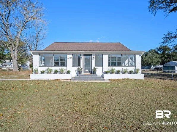 25121 State St, Elberta, AL 36530