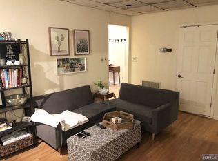 200 Park Ave APT 2, Rutherford, NJ 07070