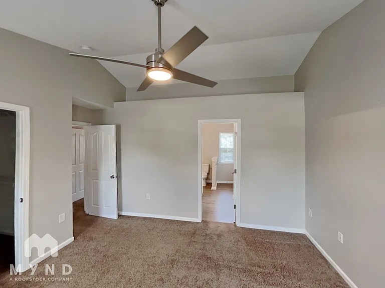 303 Holton Dr — Photo 14