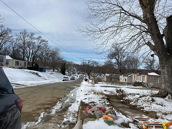 4th image of 3328 Ruggles St