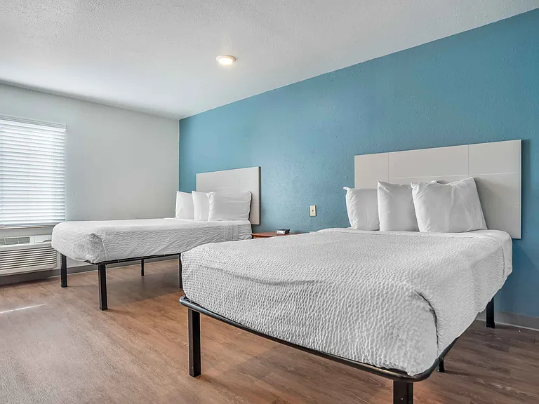 Studio Suite - 2 Full Beds