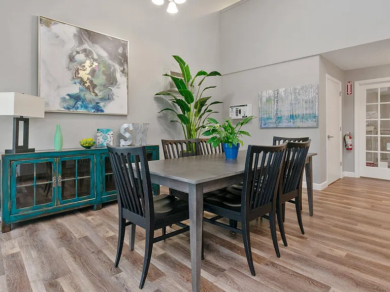 South Winds Apartments — Photo 10