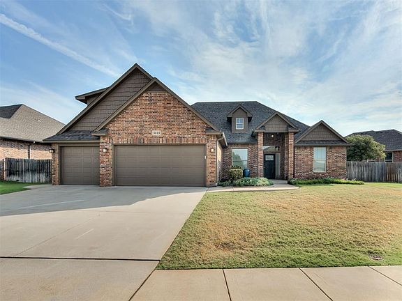 2nd image of 3013 Terrace Park Trl