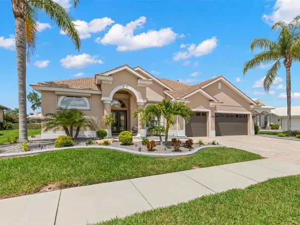 2936 Seasons Blvd, Sarasota, FL 34240