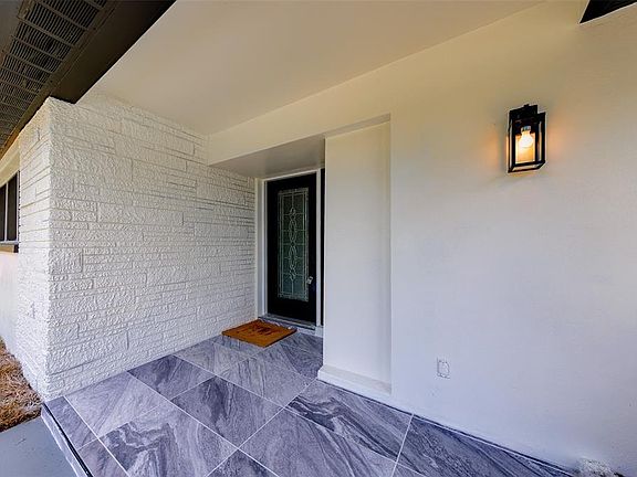 2nd image of 471 SIERRA CIRCLE E
