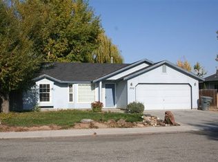 592 Mountain Loop St, Middleton, ID 83644