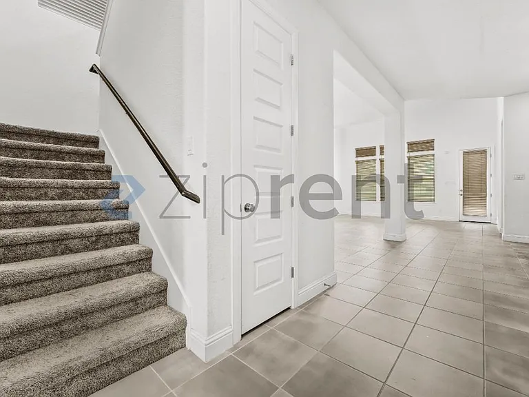 6405 Golden Bough Ln — Photo 10