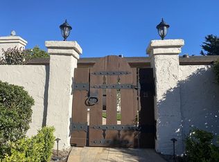 25 Tea Tree Ct, Hillsborough, CA 94010