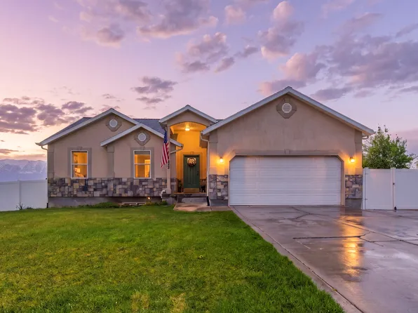 4054 S Mountain Moon Dr, Saratoga Springs, UT 84045
