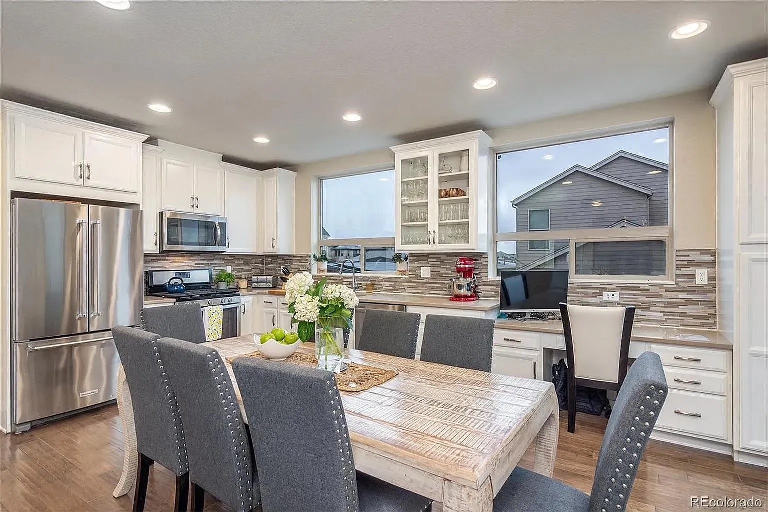 2 bed, 1355 sqft, $3,250 — Photo 3