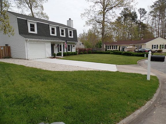 2nd image of 104 Lambert Dr