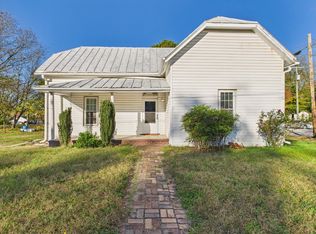 315 High St, Lawrenceville, VA 23868