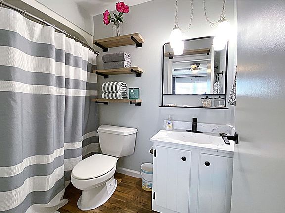 5th image of 1901 Indian River Blvd #210