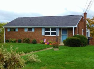 11 Carl Ln, Gibsonia, PA 15044