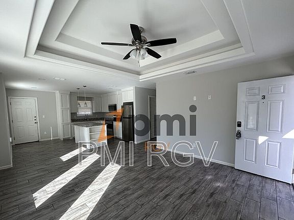 4th image of 2009 Stardust Ln APT 4