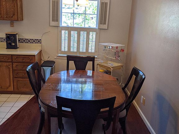 2nd image of 350 Thunderbird Dr APT 37