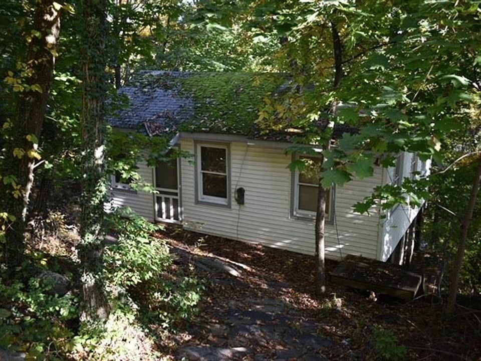 1st image of 179 Brook Trl