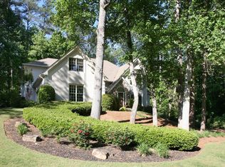 555 Wheatridge Blf, Roswell, GA 30075