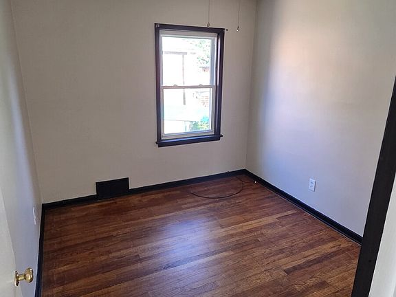 5th image of 5435 Lee Rd