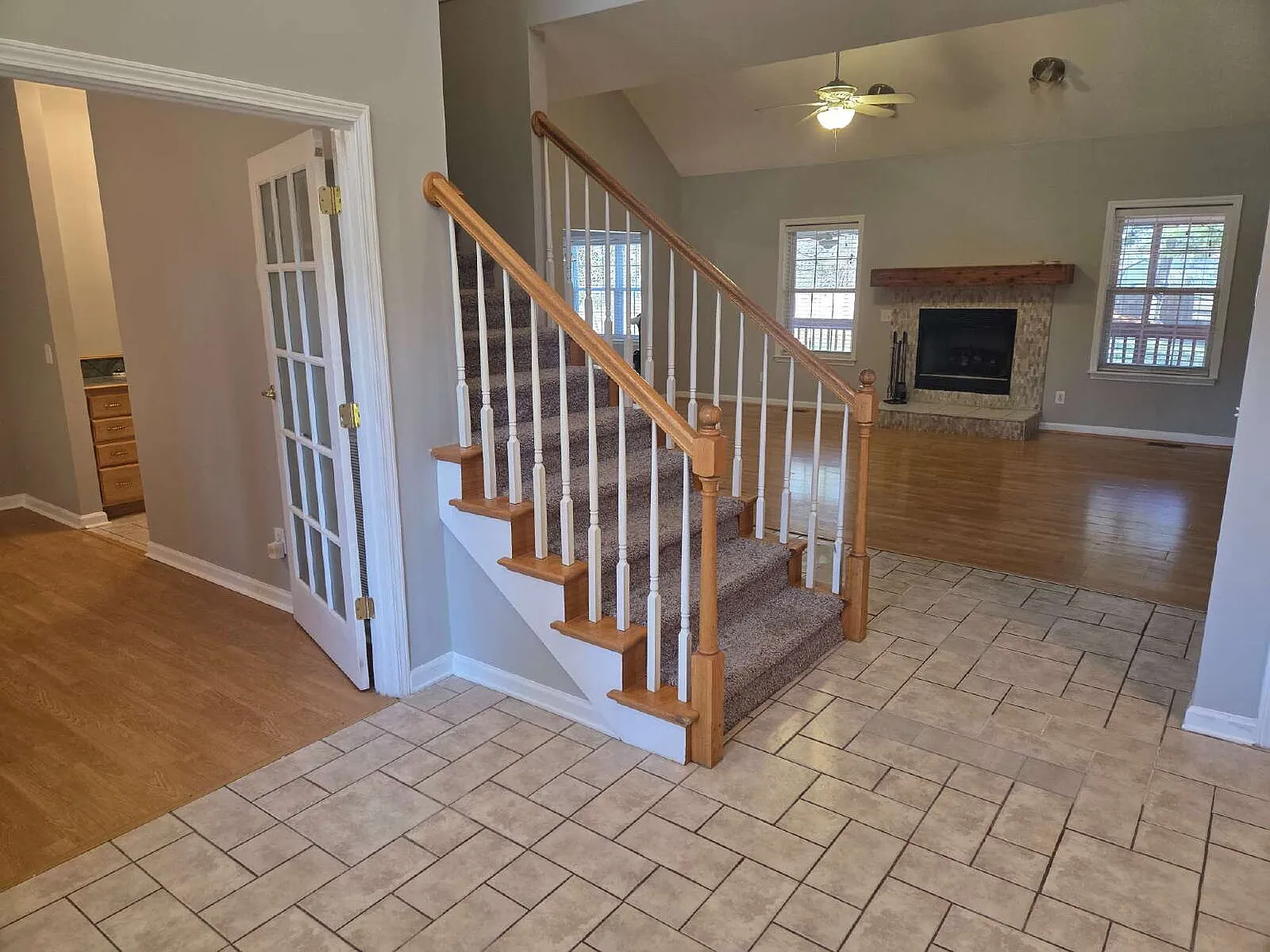 4 bed, 2.5 bath, 2970 sqft, $2,899 — Photo 3