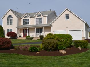 8 Hunters Way, Westport, MA 02790