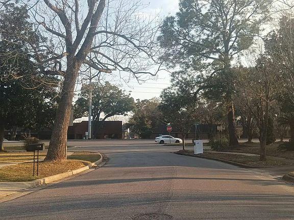 5th image of 6200 Cottage Hill Rd