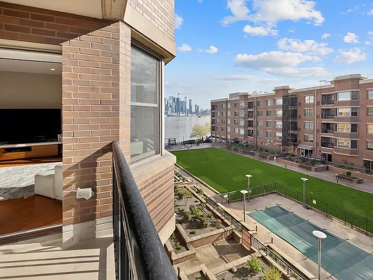 20 Avenue At Port Imperial #429 — Photo 22