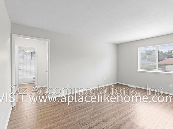 5th image of 3607 W 47th St