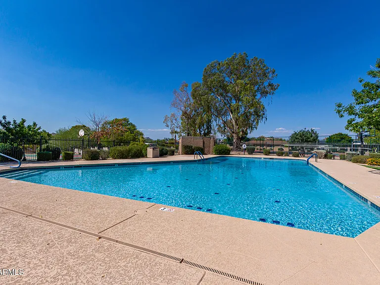 2909 E Las Rocas Dr — Photo 39