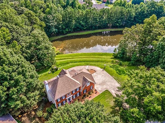 House Setting (Lake View)