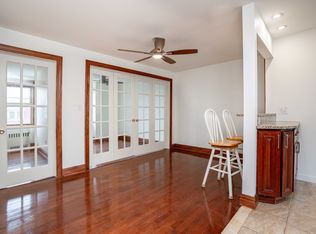 20-60 33rd St #2E, Astoria, NY 11105
