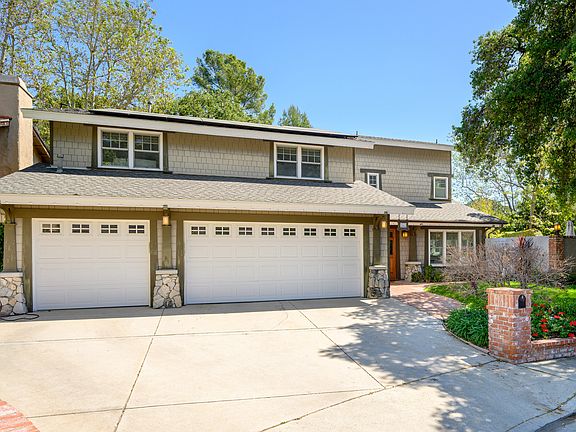 3rd image of 3303 Park Vista Dr