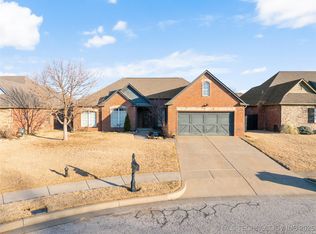 14861 Jordan Ct, Glenpool, OK 74033