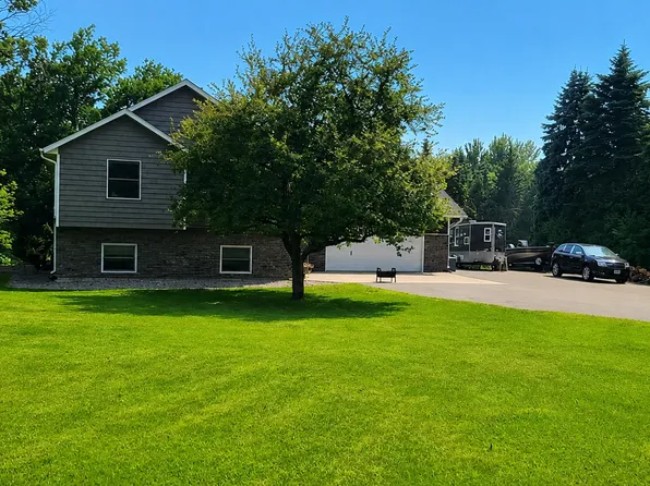 8045 59th St N, Lake Elmo, MN 55042