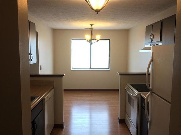 5th image of 2100 Augusta Blvd APT 140