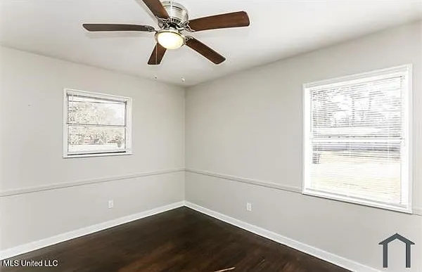 103 Chatham Cir — Photo 12